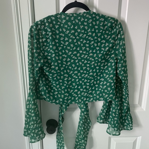 Urban Outfitters tie/wrap top - Picture 2 of 3